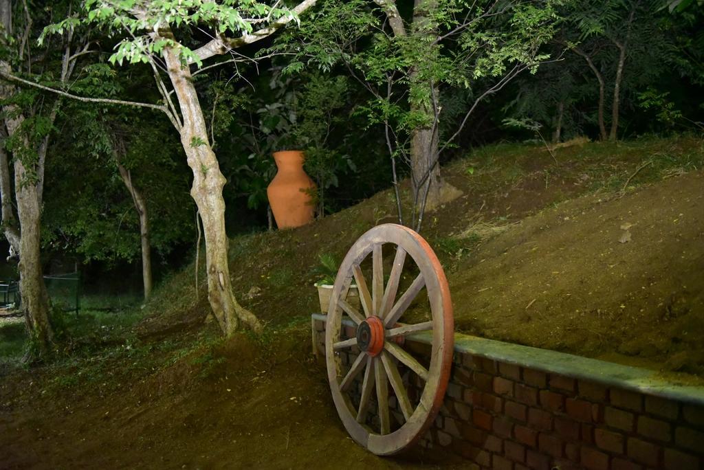 Wildescape Polonnaruwa Villa Buitenkant foto